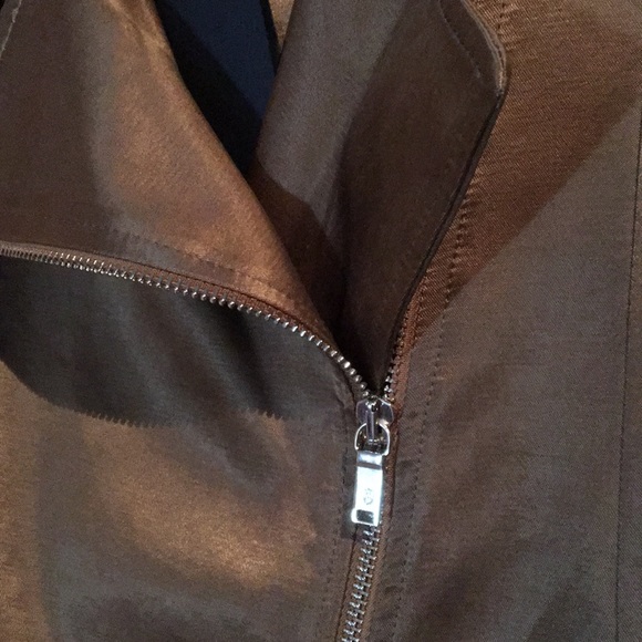 MASSIMO DUTTI WELL TAILORED SATIN MOTO VEST - Picture 3 of 8